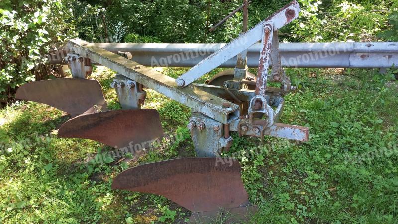 3 ploughs for sale