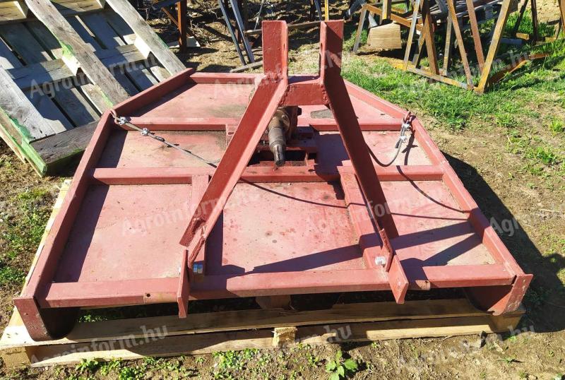 1,5 m vertical shaft shaft crusher, little used, good condition for sale