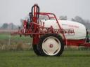 POHŘEB - PELIKÁNOVÝ TAŽENÝ POSTŘIKOVAČ - 1000L, 1500L, 2000L - ROYAL TRACTOR