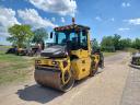 Bomag BW 154 AP-4AM típusú vibrohenger + gyári Bomag zúzalékszóró