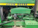 John Deere 4650, Powershift 15/4 prijenos, 6-cilindrični motor, s duplim kotačima koji se pričvršćuju