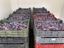 Plums for sale Rána
