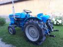 Tractor mic japonez Hinomoto de 16 CP cu freză