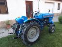 Tractor mic japonez Hinomoto de 16 CP cu freză