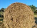 Bale round bale hay