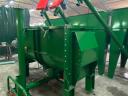 M-ROL 1 and 2 ton horizontal feed mixer with gravity grinder