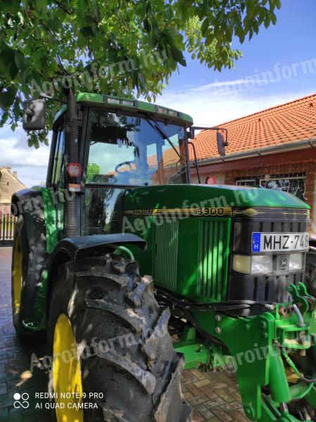 John Deere 6900