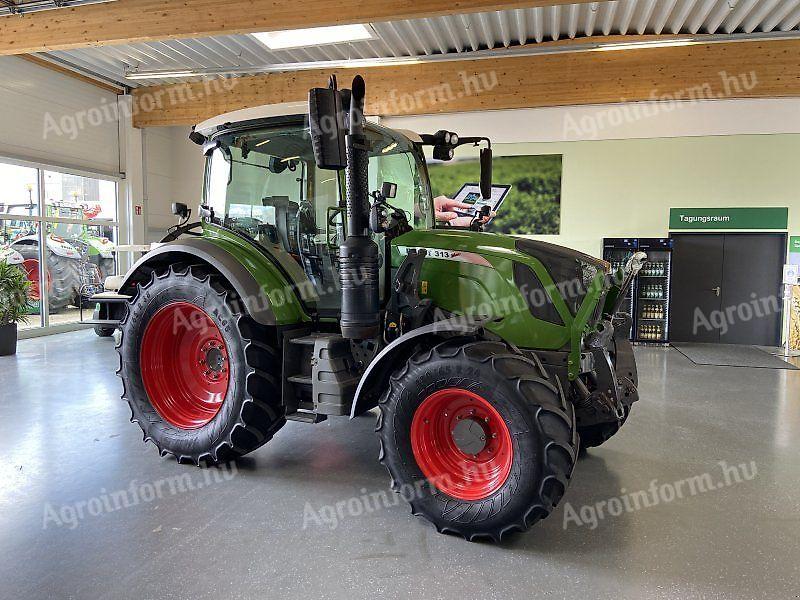 Fendt 313 Vario S4 Professional tractor