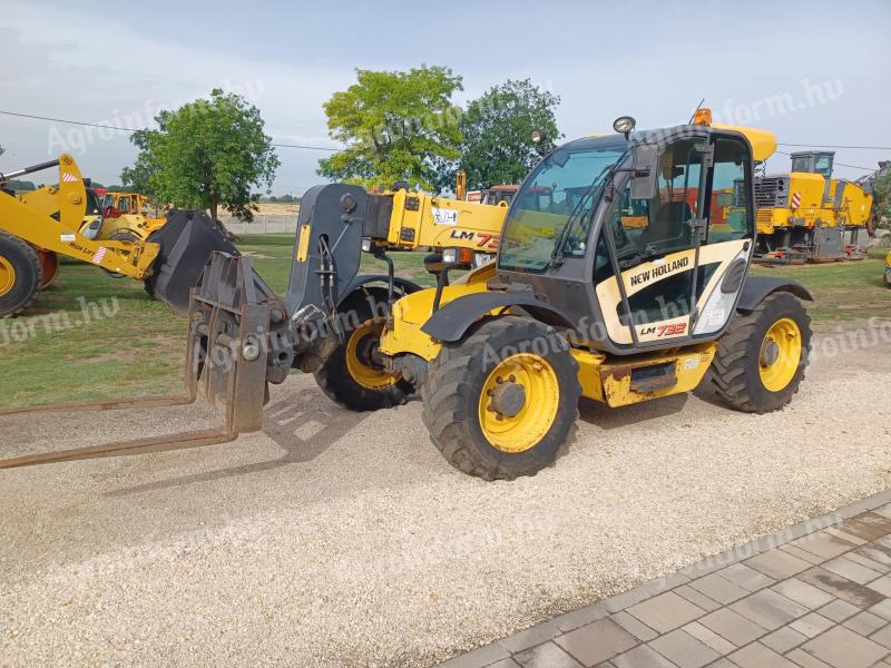 New Holland LM732 típusú teleszkópos rakodógép