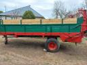 Fertilizer spreader with 4x7 ton horizontal cylinder