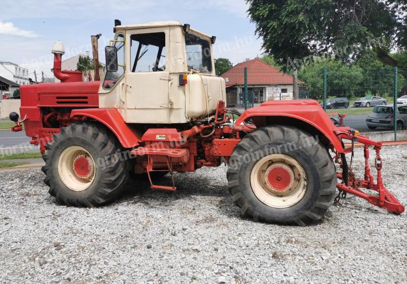 T 150 Traktor zu verkaufen