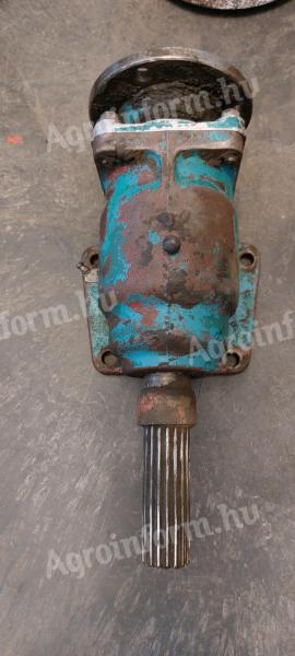 T 150K tractor universal joint