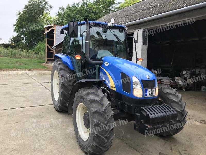 New Holland T5050 for sale, excellent condition, 1893 hours, 2nd owner