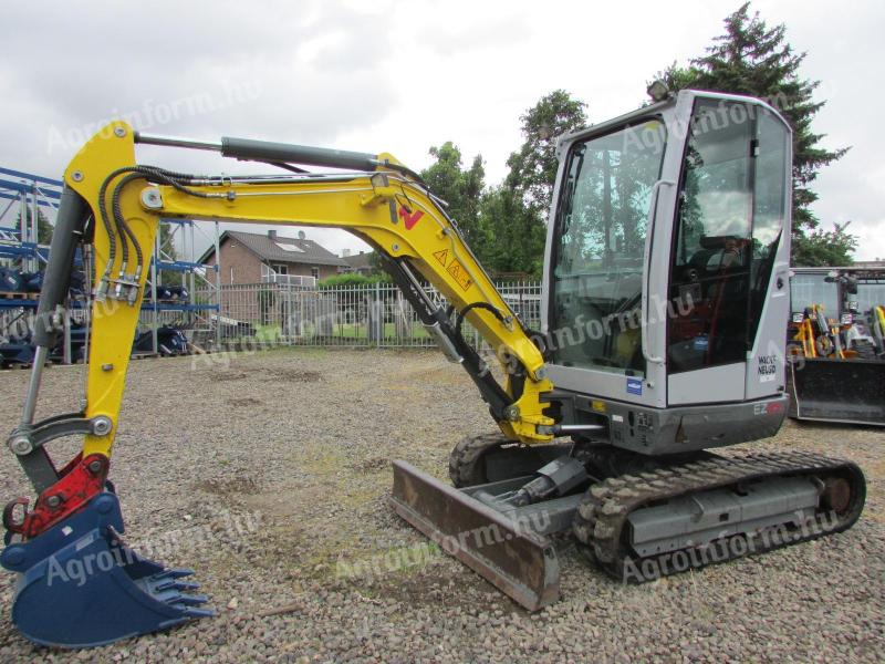 Wacker Neuson EZ26 / 2021 / 1300 óra / Lízing 20%-tól