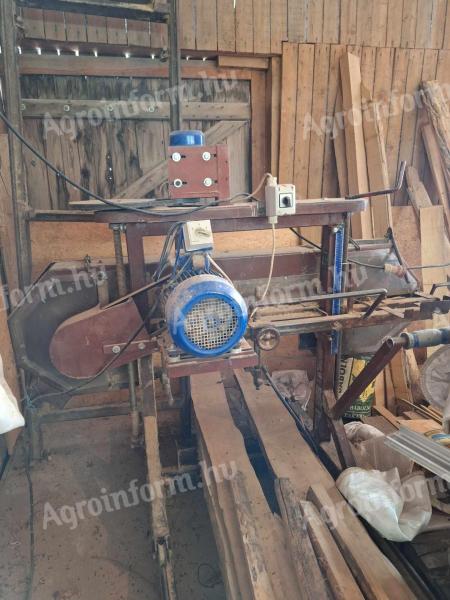 Log splitting band saw for sale