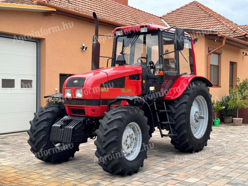 Traktor Belarus MTZ 1221.3