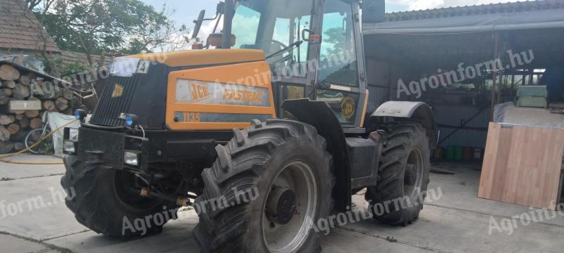 JCB traktor