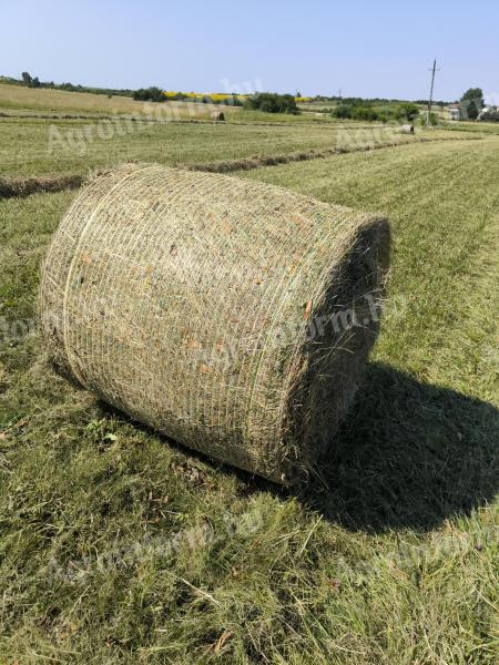 Széna bála eladó