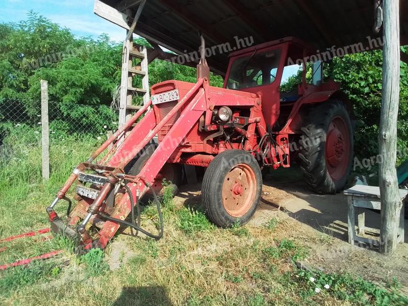 MTZ 50 rakodóval