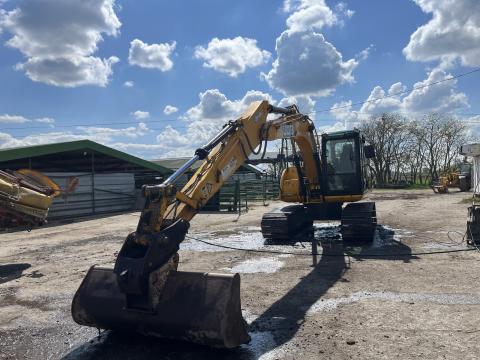 JCB JS130 JCB JS130