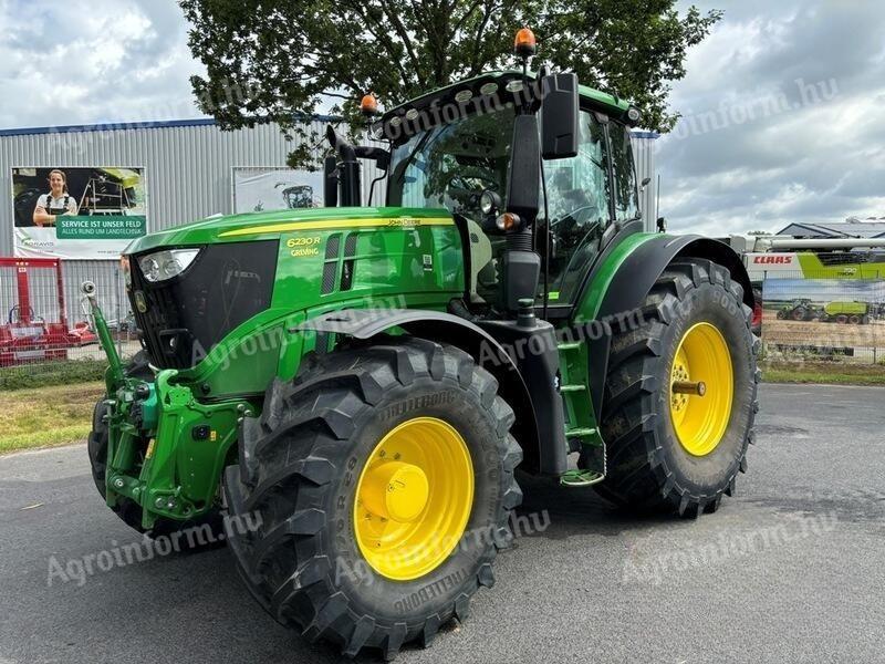 Ciągnik John Deere 6230R