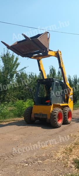 De vânzare Gehl 4640 loader