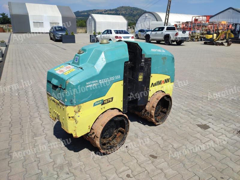 Cilindru de compactare Ammann ARR 1575 controlat de la distanță