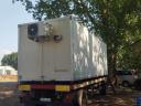 Refrigerated container, refrigerated chamber