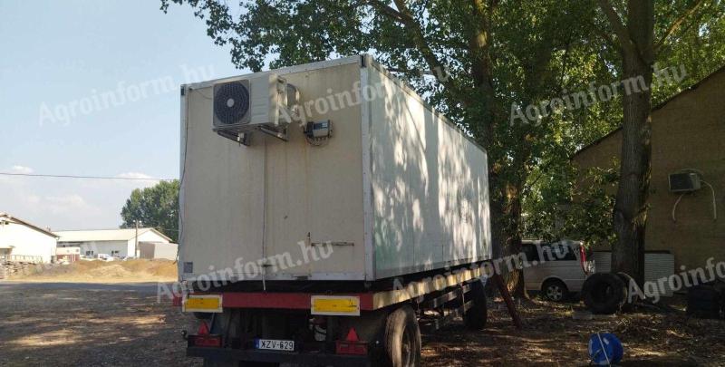 Container frigorific, cameră frigorifică