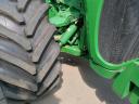 John Deere 8120