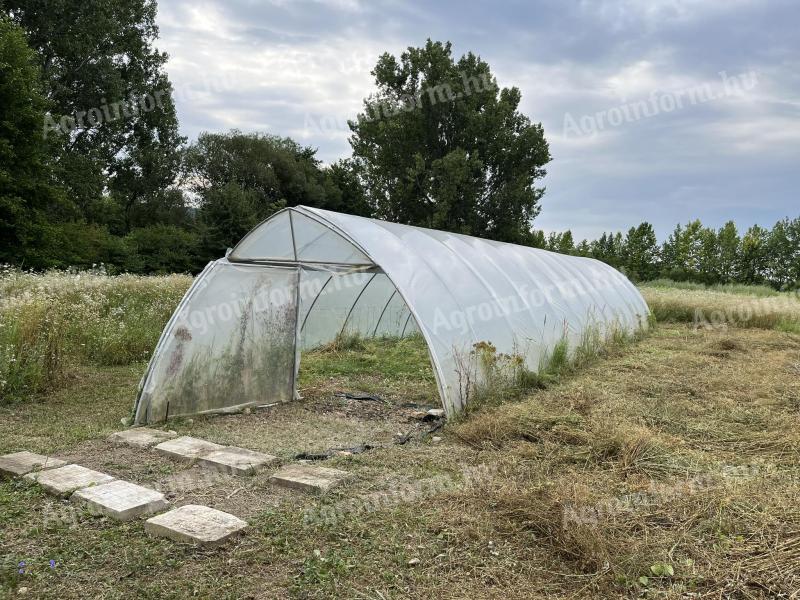 Foil tent, foil house