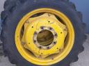 Sada kol John Deere 230/95 R 44 a 9,5 R 28 Caterpillar