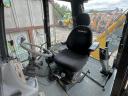 Komatsu WB93R-2 mașină combinată cu excavator-încărcător