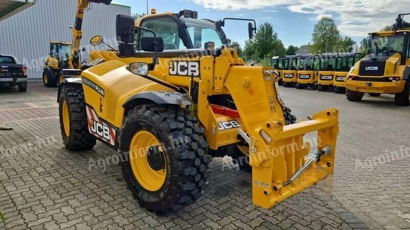 Teleskopski manipulator JCB 536-95