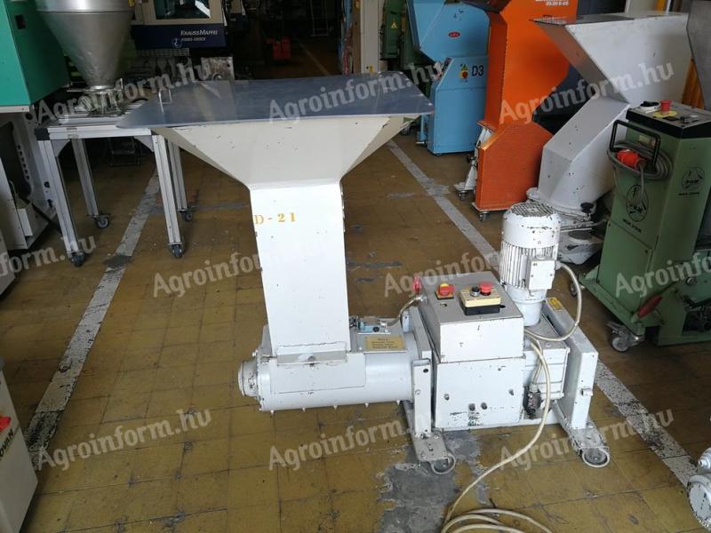 Plastic grinder, industrial shredder, Rapid 2218 for sale in good condition