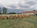 Bale lucerne za prodajo