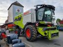 Claas Lexion 6800 combine harvester