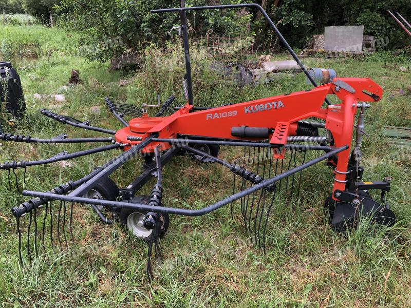 Buldozer Kubota RA1039