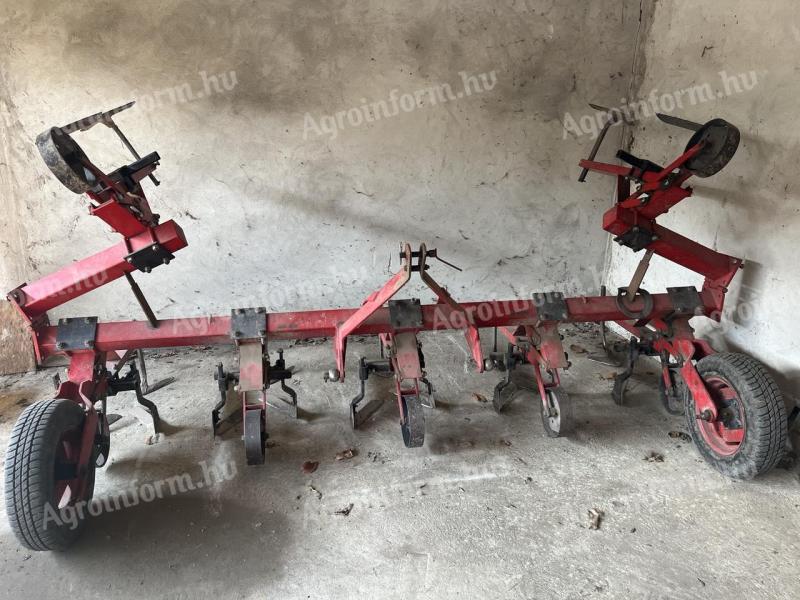 Row cultivator