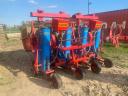 GRUSE 4 ROW SPOON POTATO PLANTER, POTATO PLANTER WITH GRANULE SPREADER, HYDRAULIC