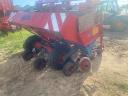 GRUSE 4 ROW SPOON POTATO PLANTER, POTATO PLANTER WITH GRANULE SPREADER, HYDRAULIC