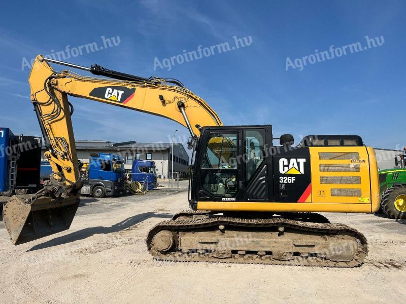 Caterpillar 326FLN / 2017 / 4400 ore / Leasing de la 20%