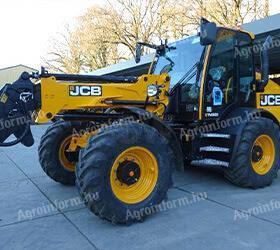 Stivuitor telescopic JCB 533-105 de vânzare cu o înălțime de ridicare de 10,2 m