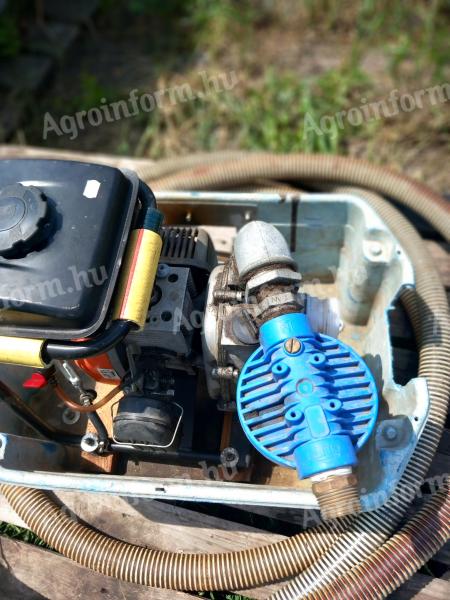 Petrol engine water pump