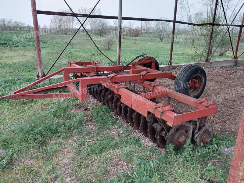 Performing ploughing