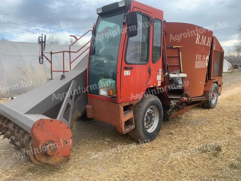 RMH VSL 14 self-propelled feed mixer-dispenser