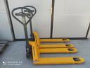 Jungheinrich, 2 tonne pallet lifting frog