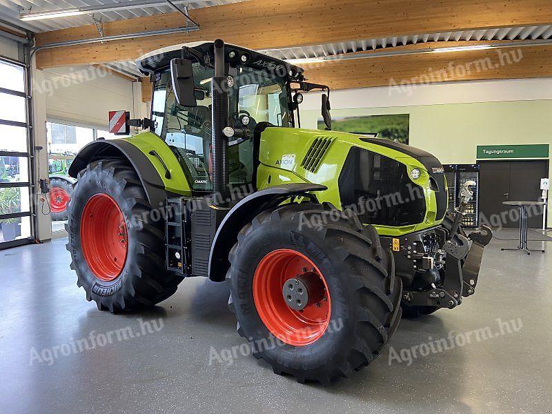 Tractor CLAAS Axion 870 CMATIC