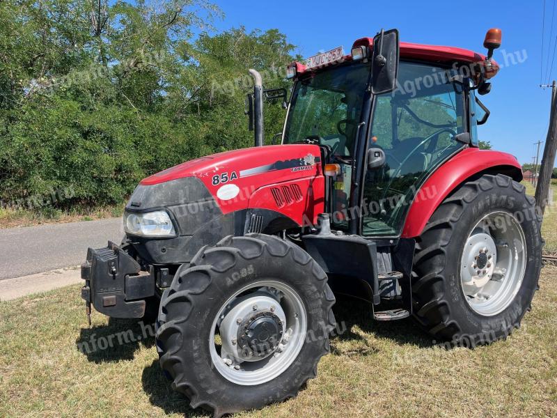 Traktor Case IH FARMALL 85 na prodej