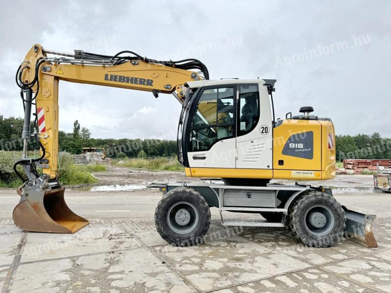 Liebherr A918 Compact Litronic / 2018 / 4700 hodín / Prenájom od 20%